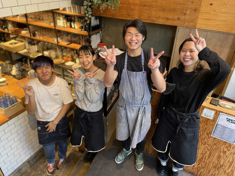 サンマルク カフェ ストア バイト 靴