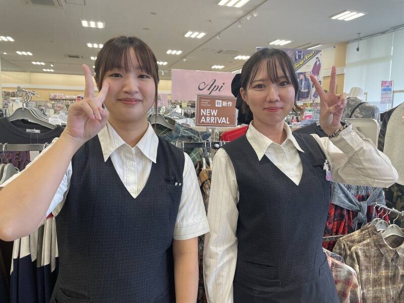 サキヤクリエイト 安い 服 店員