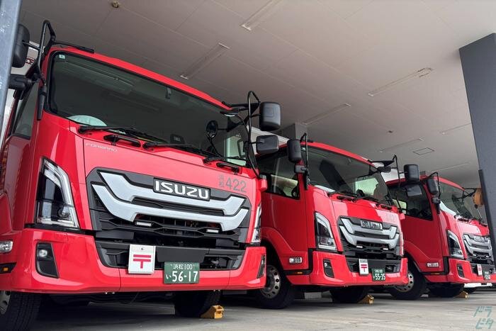 マルサン　郵便局　大型トラック マルサン大きめ郵便局トラック