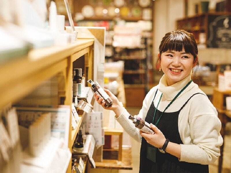 求人ボックス 株式会社アミング 長岡宮内店 雑貨店のモーニングスタッフ 清掃 商品陳列など の求人詳細情報 宮内駅 徒歩10分