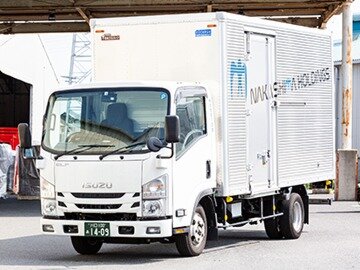 求人ボックス 株式会社スワロートラフィック 小型2ｔドライバ 夜間早朝ルート配送 新規業務開始のため急募 の求人詳細情報 埼玉県 安行出羽