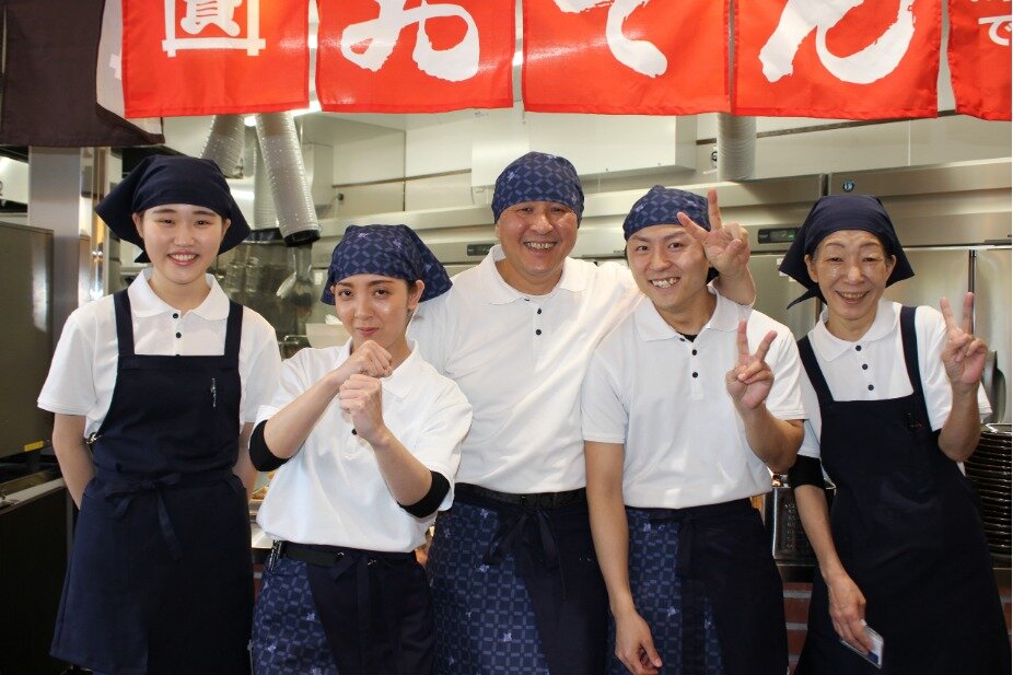 求人ボックス 資さんうどん田川店 日払い可 資さんうどんのホール キッチン 夜シフトの求人詳細情報 大藪駅