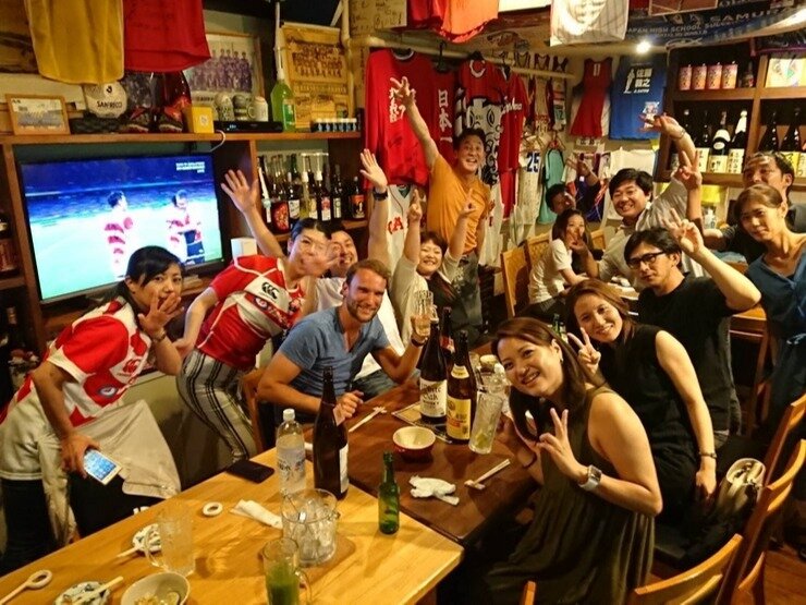 求人ボックス 大人の隠れ家ああばん おしゃれ自由で日払いが嬉しい 大人居酒屋での働きやすいホールスタッフ募集 の求人詳細情報 広島駅 徒歩5分